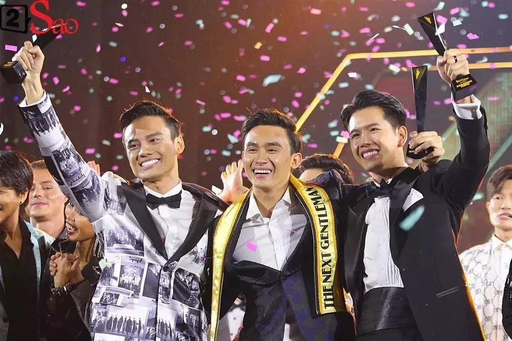 Show Hương Giang thất hứa công bố bảng điểm chung kết? - Hình 5 Show Huong Giang that hua cong bo bang diem chung ket?-Hinh-5