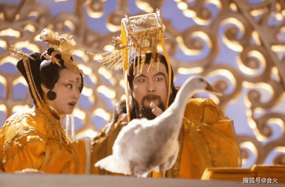 Dien mao hien tai cua Ngoc Hoang phim 