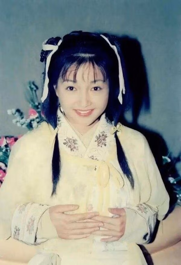 Mỹ nhân "Thần điêu đại hiệp" từng muốn nhảy cầu - Hình 2 My nhan