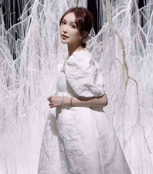 Nguoi phu nu Trung Quoc dung dao keo 300 lan-Hinh-2