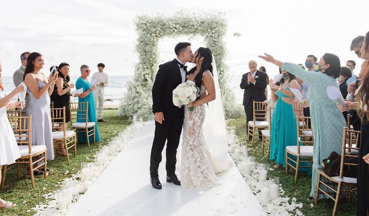 Cuối tháng 11 năm 2021, hậu vệ của Bangkok United cầu hôn bạn gái trong không gian lãng mạn. Đám cưới của Tristan và Belle được tổ chức hôm 25/6 vừa qua tại bãi biển ở Thalang, Phuket.