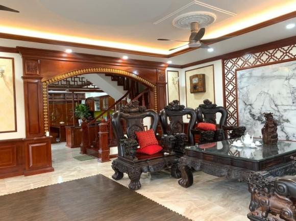 Mẹ đảm Hà Nội trồng 20 cây hoa hồng cổ quanh biệt thự - Hình 6 Me dam Ha Noi trong 20 cay hoa hong co quanh biet thu-Hinh-6