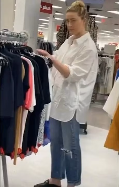 Cuoc song doi lap cua Depp va Heard-Hinh-7