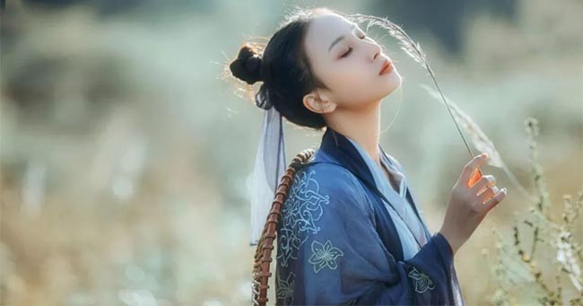 Người xưa tại sao lại có thể bắt mạch, dựa vào mạch tượng của người ta để phán đoán phúc lộc của một người? Điều đó thật sự có thể. Hết thảy những sự vật bên cạnh của một người, đều là tâm tướng được phóng đại phản ánh ra bên ngoài của người ta, chỉ cần cẩn thận quan sát những thứ này, thì bản thân là có thể nhìn ra được.