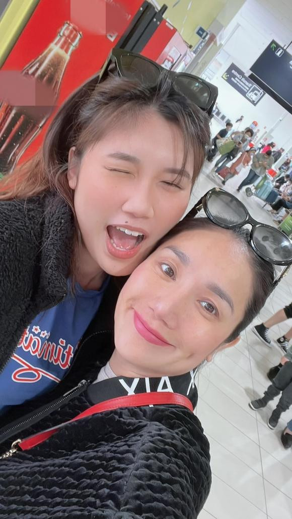 Cát Tường đoàn tụ con gái tại Úc, nhan sắc ái nữ gây sốt - Hình 4 Cat Tuong doan tu con gai tai Uc, nhan sac ai nu gay sot-Hinh-4