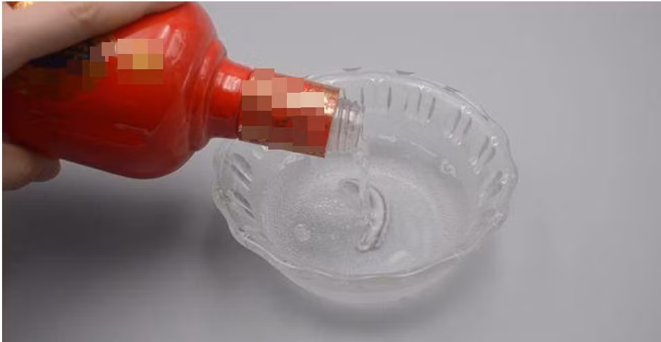 Mat kinh bep dinh dau kho lau? Mach ban meo don dep-Hinh-4