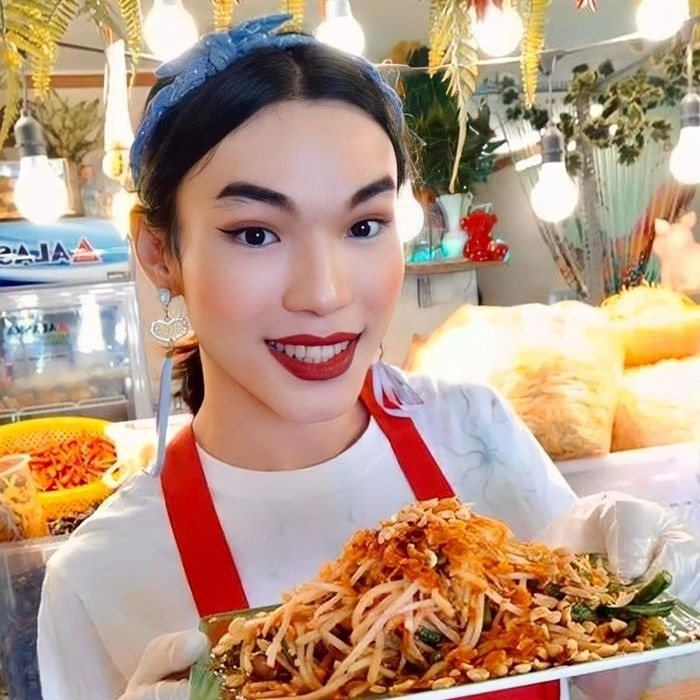 "Nữ hoàng gỏi đu đủ" bật khóc khi nhớ về tuổi thơ cơ cực ảnh 1