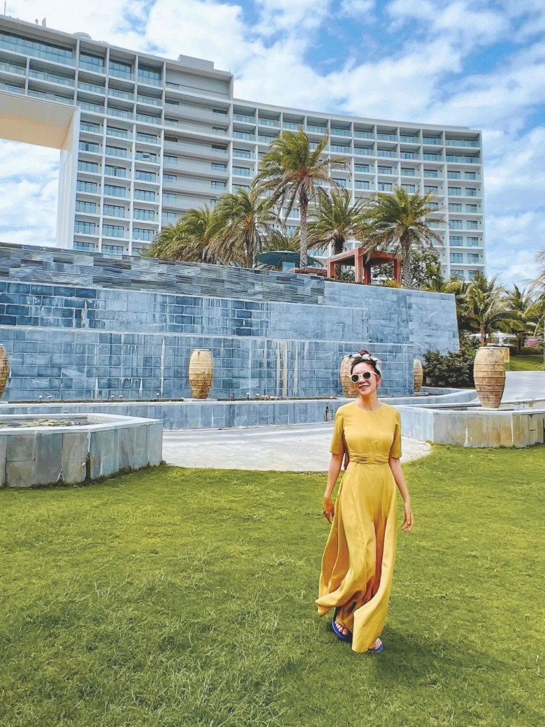 Bà xã Lý Hải có loạt phụ kiện đi biển chị em thích mê - Hình 4 Ba xa Ly Hai co loat phu kien di bien chi em thich me-Hinh-4