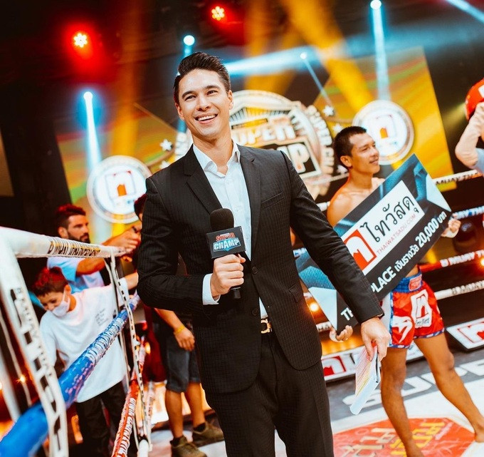 Ngoài công việc MC, Matthew còn là diễn viên, người mẫu (Ảnh: Instagram NV).