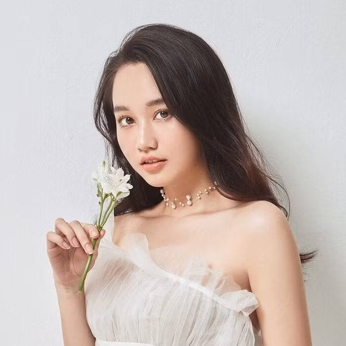 Hau giam can, my nhan 