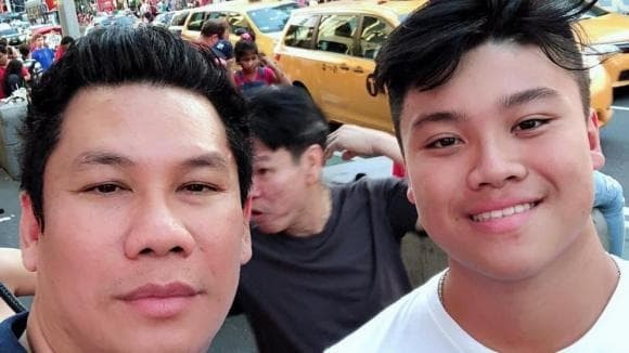 Chồng cũ Lệ Quyên mừng sinh nhật con trai cả - Hình 5 Chong cu Le Quyen mung sinh nhat con trai ca-Hinh-5