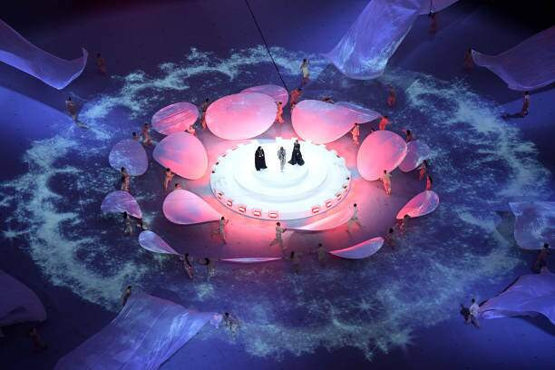 Nhìn lại những khoảnh khắc đáng nhớ trong lễ bế mạc World Cup 2022 - Hình 12 Nhin lai nhung khoanh khac dang nho trong le be mac World Cup 2022-Hinh-12