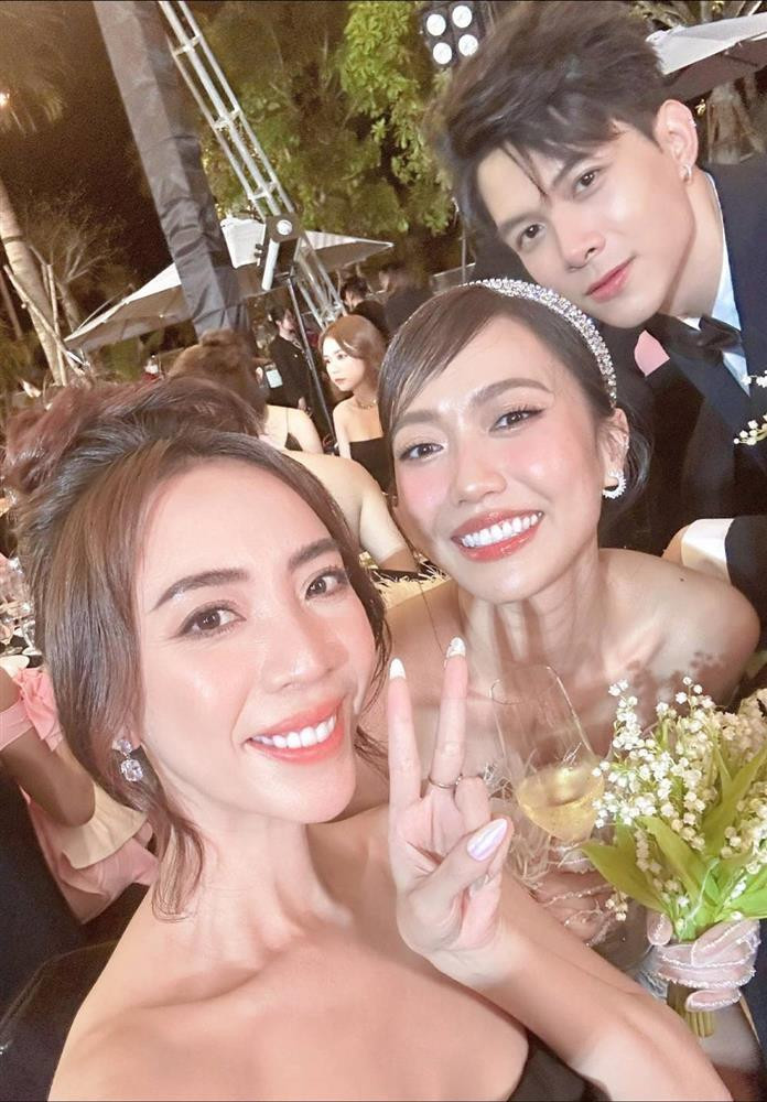 heo BXH của Knowinsiders - trang phổ biến kiến thức cơ bản, thuộc tổ chức The Morning Planet Digital Media Corp, linh lan xếp thứ 9 trong top 10 loài hoa đắt nhất thế giới.