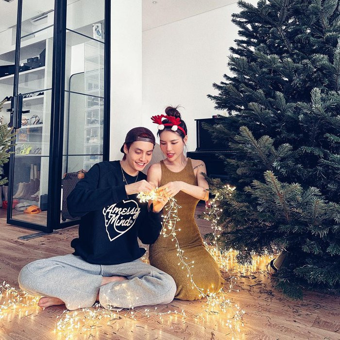 Giáng sinh không thể đáng ghen tị hơn của hội có đôi có cặp - Hình 5 Giang sinh khong the dang ghen ti hon cua hoi co doi co cap-Hinh-5