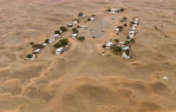 Ngoi lang xuat hien vao ban ngay va bien mat vao ban dem-Hinh-2