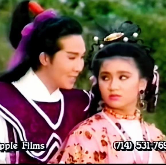 Cả hai hợp tác ca diễn cực ăn ý. Bên cạnh đó, dân tình thật sự bất ngờ vì tài ca vọng cổ của Y Phụng. Cô vốn được biết đến là diễn viên của dòng phim mì ăn liền và là ca sĩ của dòng nhạc bolero. Tuy nhiên, khi trổ tài hát cải lương thì người đẹp không hề lép vế bất kì cô đào tài sắc nào nhờ sự chân truyền của người cha là "Hoàng tử cái lương" Minh Phụng.