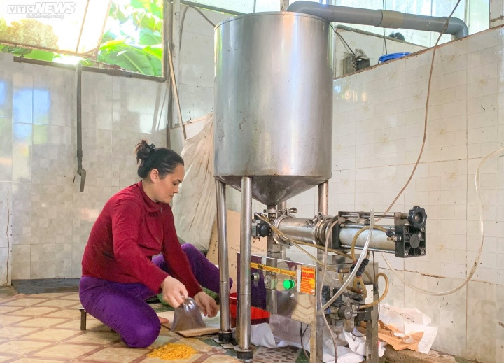 Công thức làm tương đen đặc sản phố núi - Hình 10 Cong thuc lam tuong den dac san pho nui-Hinh-10