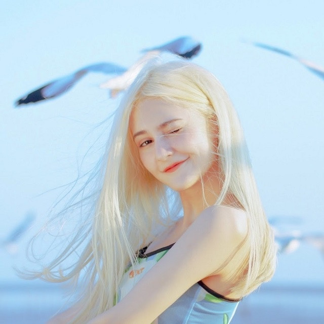 Tuy nhiên, ở ngày thi đấu đầu tiên của vòng loại nội dung đồng đội nữ, đội của Elizent mới giành được một chiến thắng trước tuyển Lào, chịu thua trước đội tuyển Philippines và Việt Nam. Với cá nhân Elizent, cô cho biết mình muốn chạm trán nhất với đội tuyển Singapore hoặc Philippines.