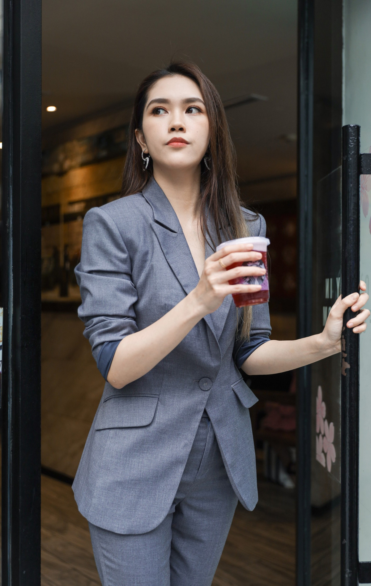 Vo kem 13 tuoi cua Minh Tiep ngay cang thang hang nhan sac-Hinh-18