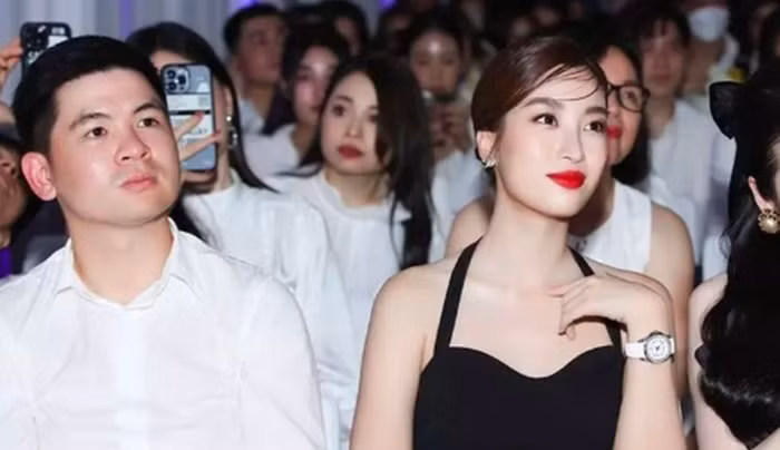 Nàng Hậu xác nhận bê tráp Đỗ Mỹ Linh và con trai bầu Hiển - Hình 5 Nang Hau xac nhan be trap Do My Linh va con trai bau Hien-Hinh-5