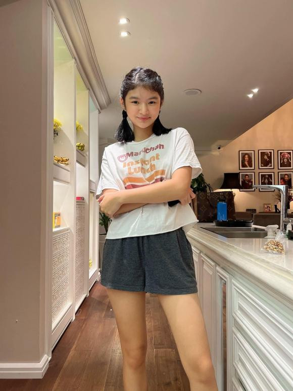 Trương Ngọc Ánh khoe con gái càng lớn càng xinh xắn và dễ thương - Hình 2 Truong Ngoc Anh khoe con gai cang lon cang xinh xan va de thuong-Hinh-2