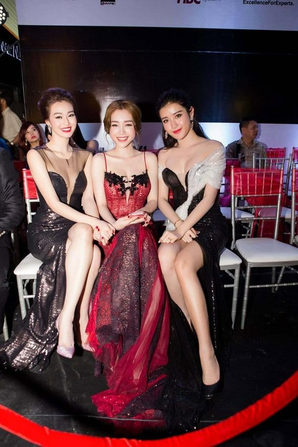 ó thể nhận thấy sự nổi bật của Khánh My và Huyền My trước Elly Trần.