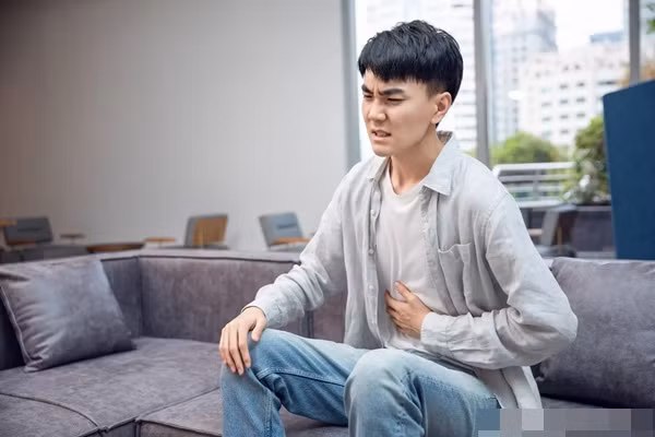 Nhieu nguoi nham can benh ung thu nay voi viem hong-Hinh-2