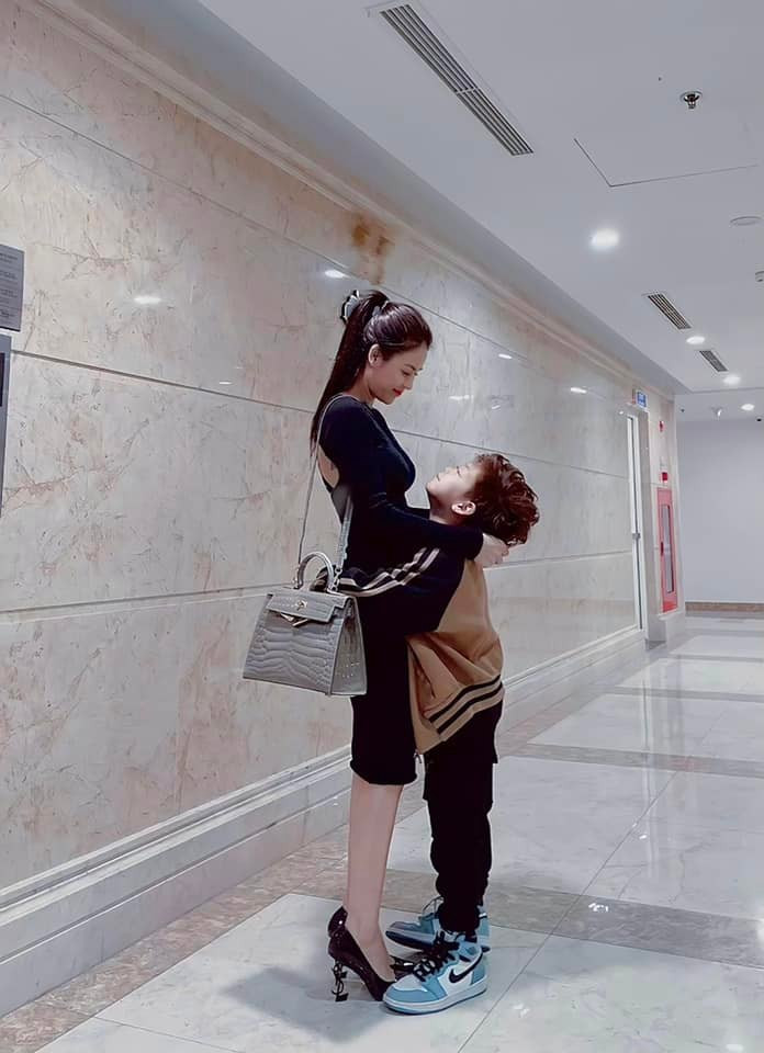 5 nữ diễn viên VTV chịu chi cho hàng hiệu - Hình 17 5 nu dien vien VTV chiu chi cho hang hieu-Hinh-17