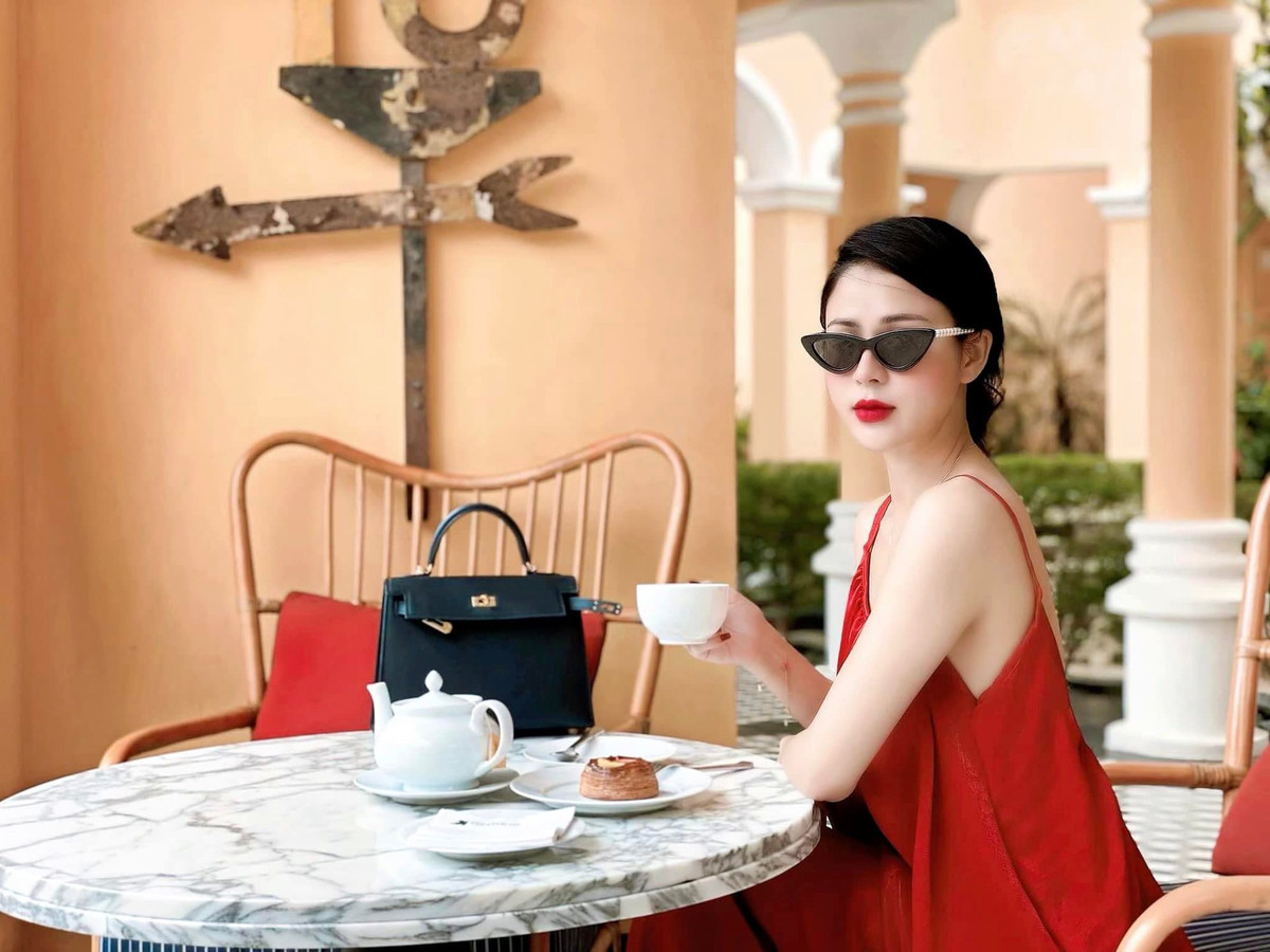 5 nữ diễn viên VTV chịu chi cho hàng hiệu - Hình 18 5 nu dien vien VTV chiu chi cho hang hieu-Hinh-18