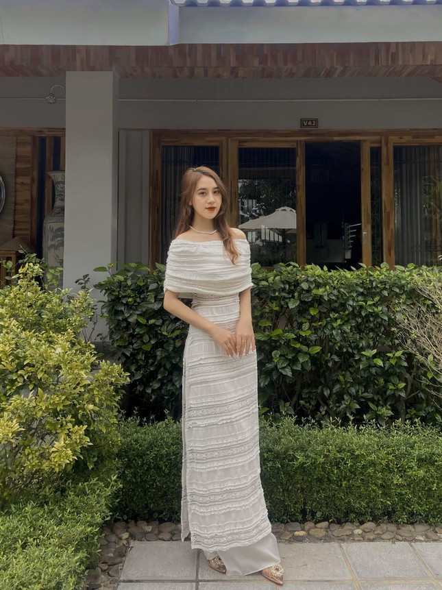 Nu sinh truong DH Kinh te Quoc dan: Tai sac, dam me hoat dong-Hinh-5