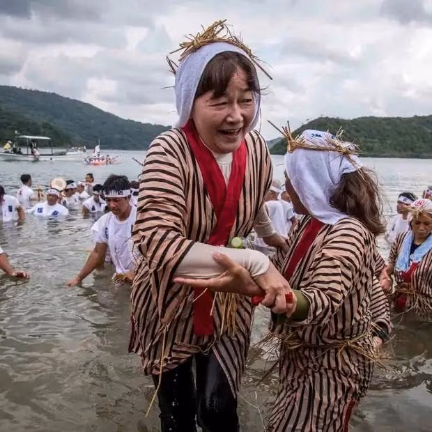 Bi quyet song cua nguoi dan ngoi lang truong tho nhat the gioi-Hinh-4