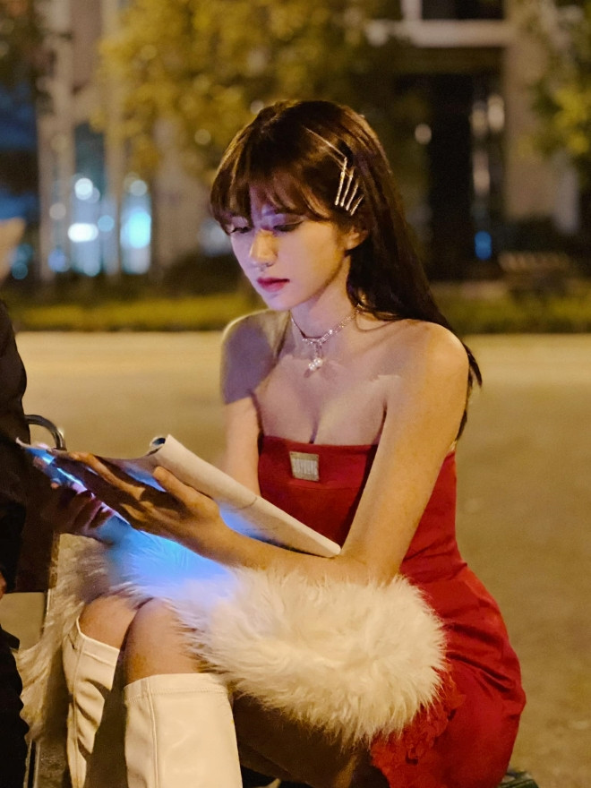 Do nhan sac hai nu sinh 