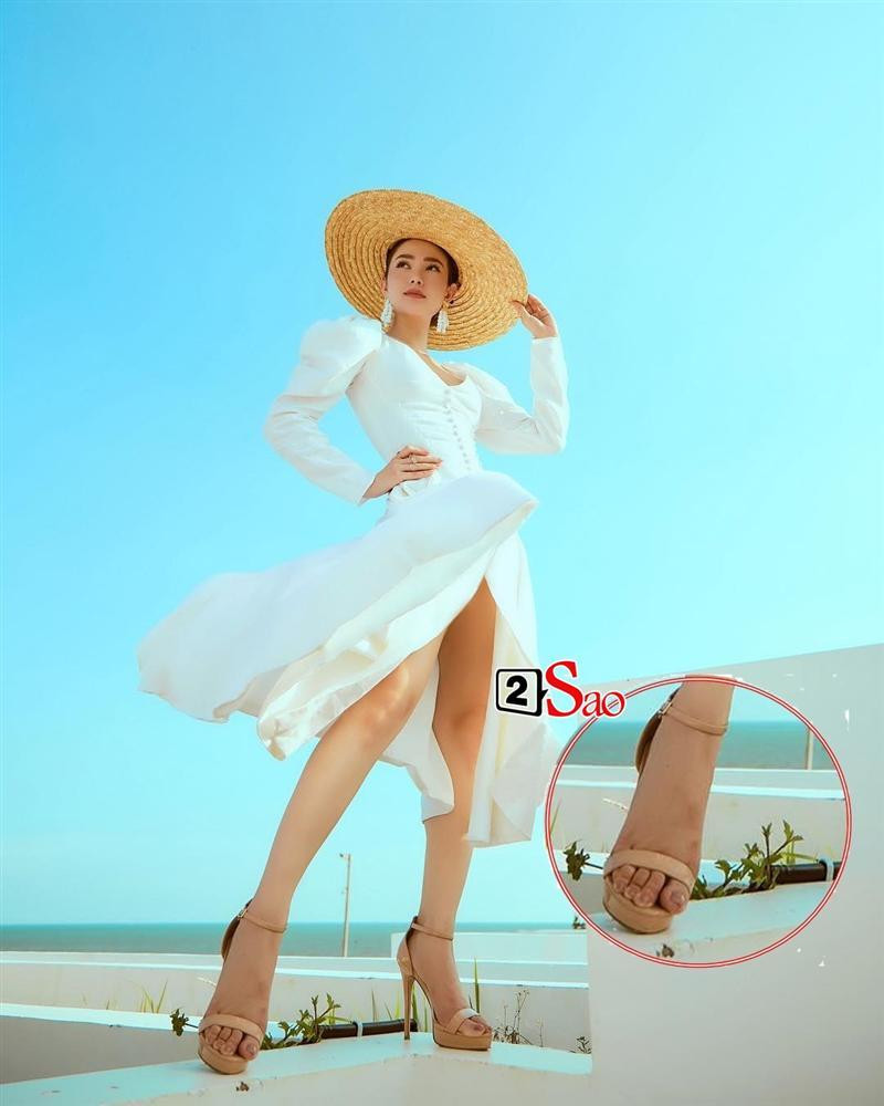 hế nhưng nhìn bàn chân biến dạng mà thương thay cho Minh Hằng.