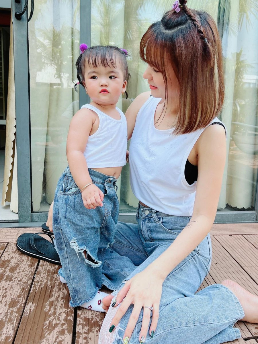 Con gai Mac Van Khoa gia nhap hoi nhoc ty sanh dieu nhat Vbiz-Hinh-3