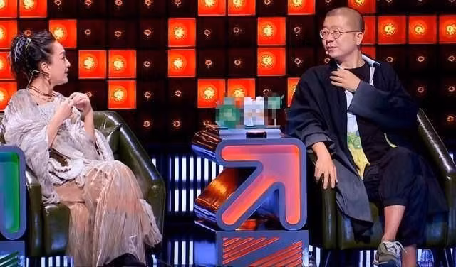 Chau Tan bi treu gheo tren truyen hinh vi ban trai kem 13 tuoi-Hinh-2