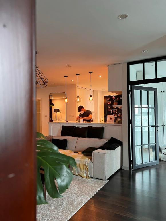 Salim 2 vach Covid-19 khi dang bau, chong chua cuoi lo sot vo-Hinh-5