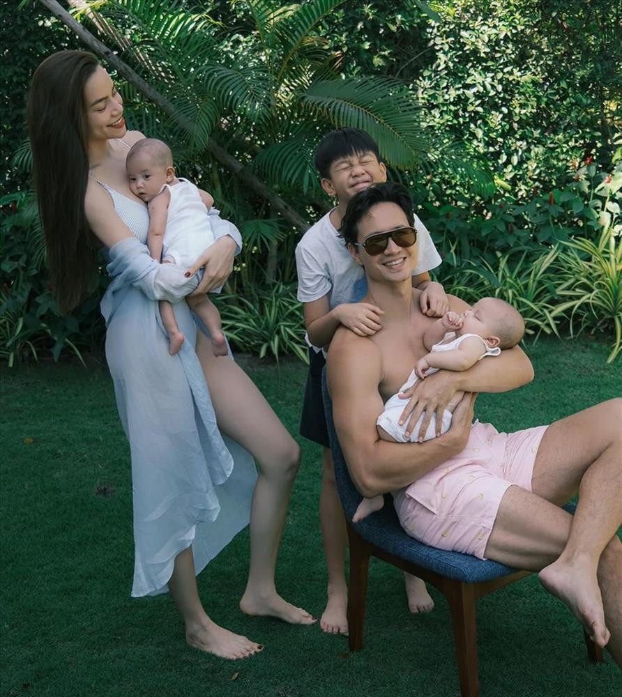 Ho Ngoc Ha khoe anh Kim Ly om con luc moi sinh-Hinh-13