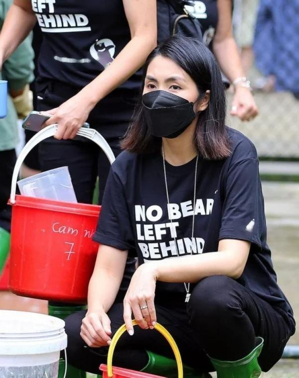 Khoanh khac chup len Tang Thanh Ha 'dim cung khong chim'-Hinh-2