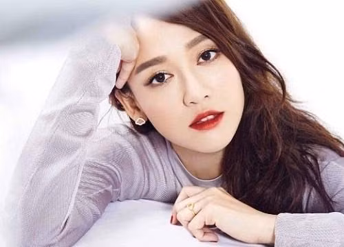 Phu nu sinh thang Am lich 'quy nhu vang muoi'