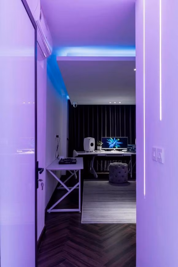 Mới đây, nữ diễn viên trẻ lần đầu khoe tổ ấm trong một hội nhóm rất đông thành viên tham gia.