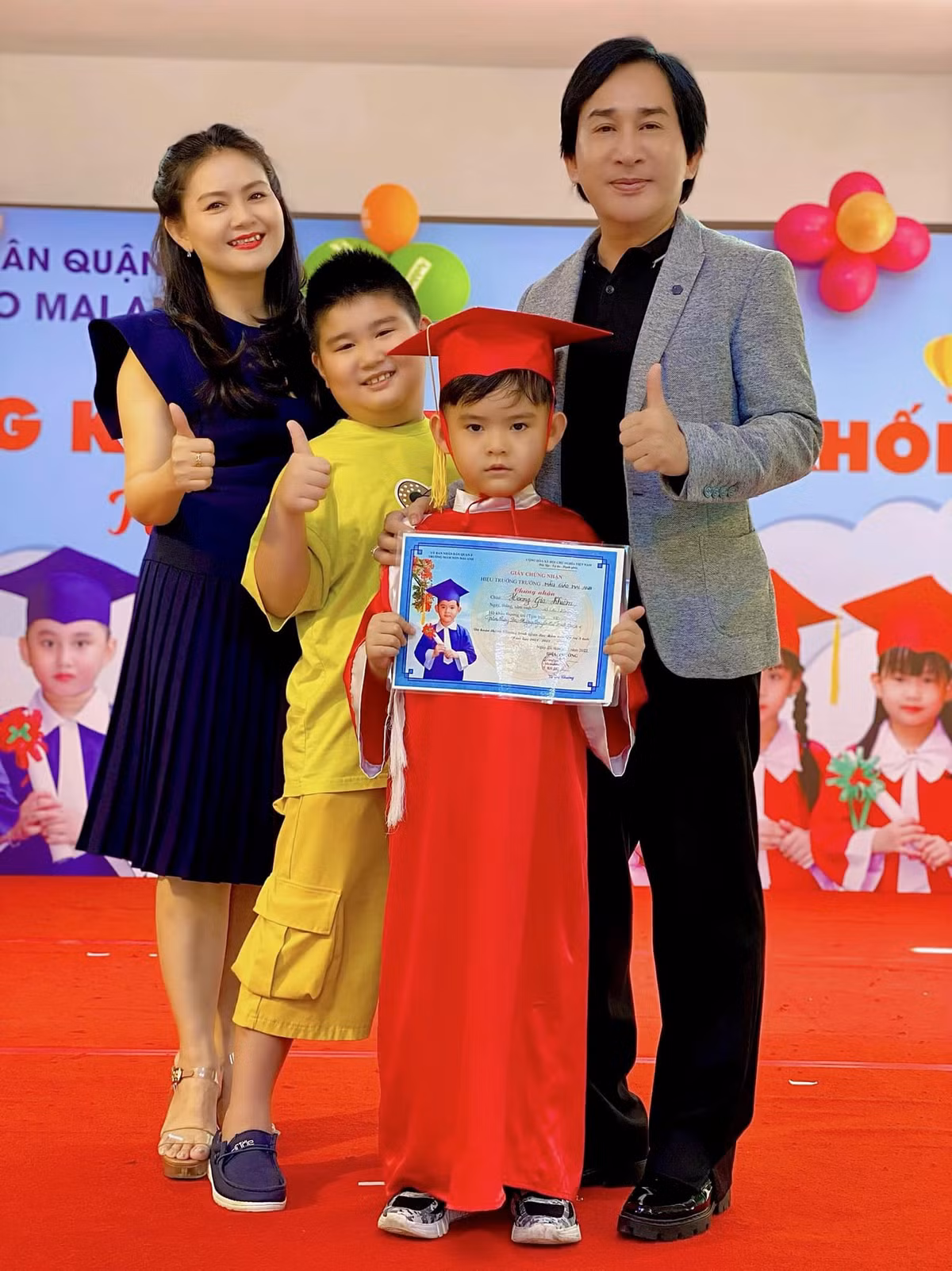 Vo kem 11 tuoi Kim Tu Long: Toi dang hanh phuc nhung...-Hinh-3