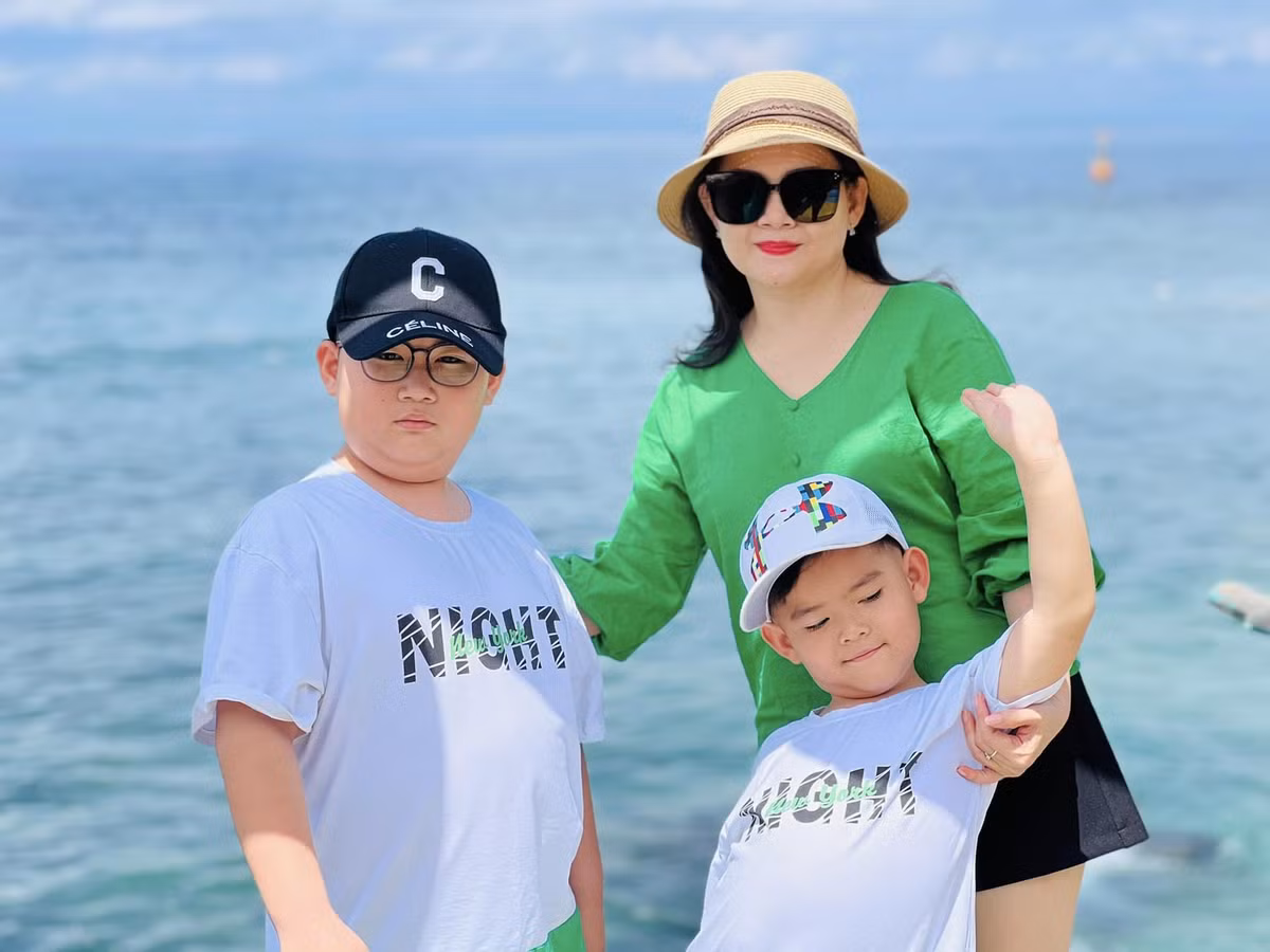 Vo kem 11 tuoi Kim Tu Long: Toi dang hanh phuc nhung...-Hinh-2