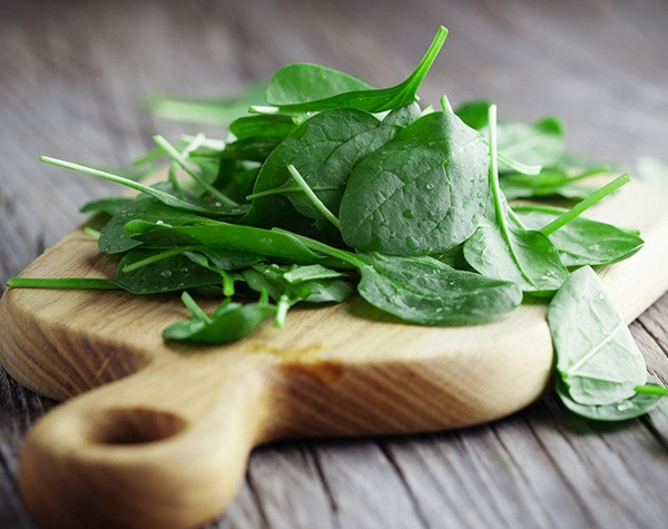 5 loai rau nhieu canxi giup tre tang chieu cao-Hinh-2