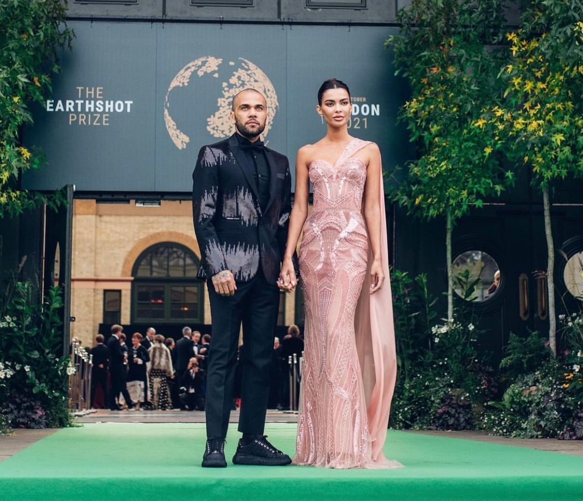 Người đẹp 29 tuổi luôn làm tròn vai trò hậu phương vững chắc khi ủng hộ mọi quyết định và hướng đi của chồng. Hy vọng trong ngày hội bóng đá lớn nhất hành tinh sắp tới, Joana vẫn có thể đồng hành và trở thành động lực lớn cho chàng hậu vệ 39 tuổi thi đấu toả sáng.