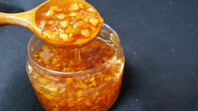 Cách kết hợp dược liệu trong bếp làm siro trị ho cho F0 hiệu quả Cach ket hop duoc lieu trong bep lam siro tri ho cho F0 hieu qua