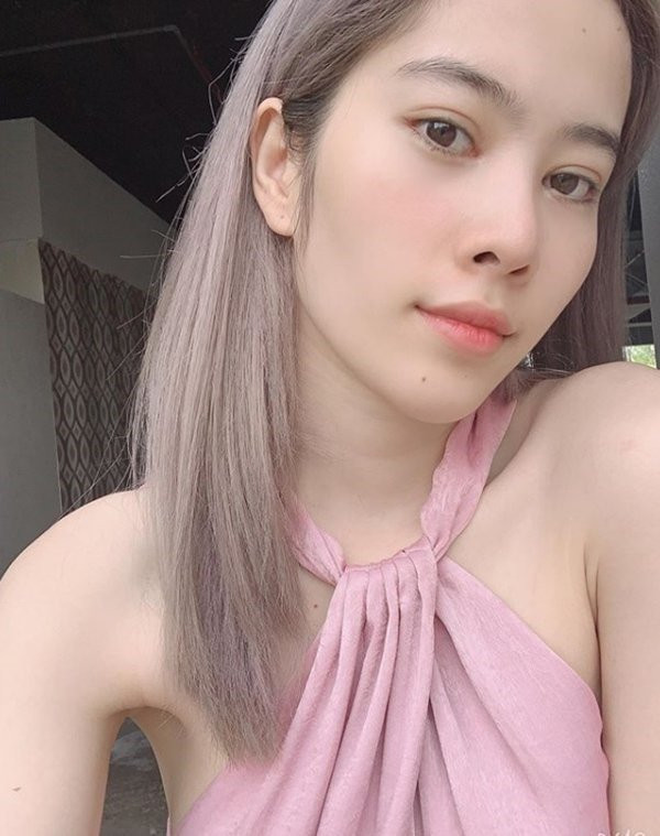 Nguoc doi nhu Nam Em: Trang diem lien tuc bi che tham hoa-Hinh-4