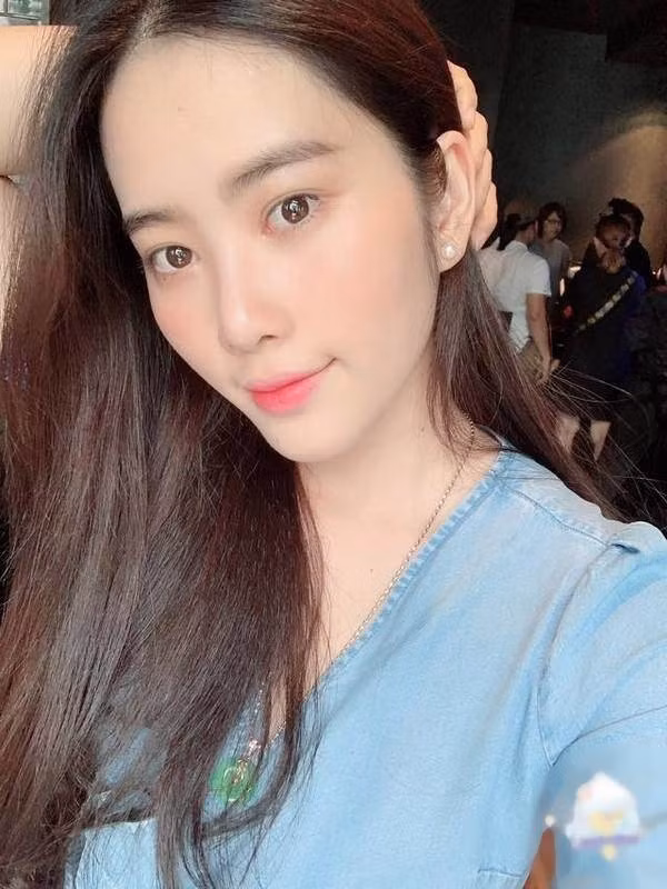 Nguoc doi nhu Nam Em: Trang diem lien tuc bi che tham hoa-Hinh-2