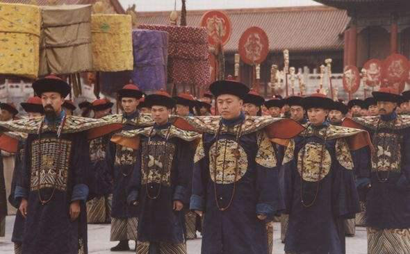 Quan lai xua lam gi de chong doi khi thiet trieu