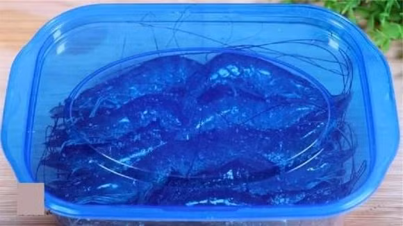 Tôm mua về làm thêm bước này, để cả tháng vẫn tươi, ngọt thịt - Hình 2 Tom mua ve lam them buoc nay, de ca thang van tuoi, ngot thit-Hinh-2