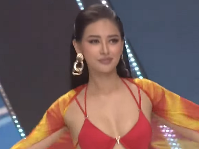 Nguoi dep nho nhat Hoa hau Hoan vu Viet Nam-Hinh-9